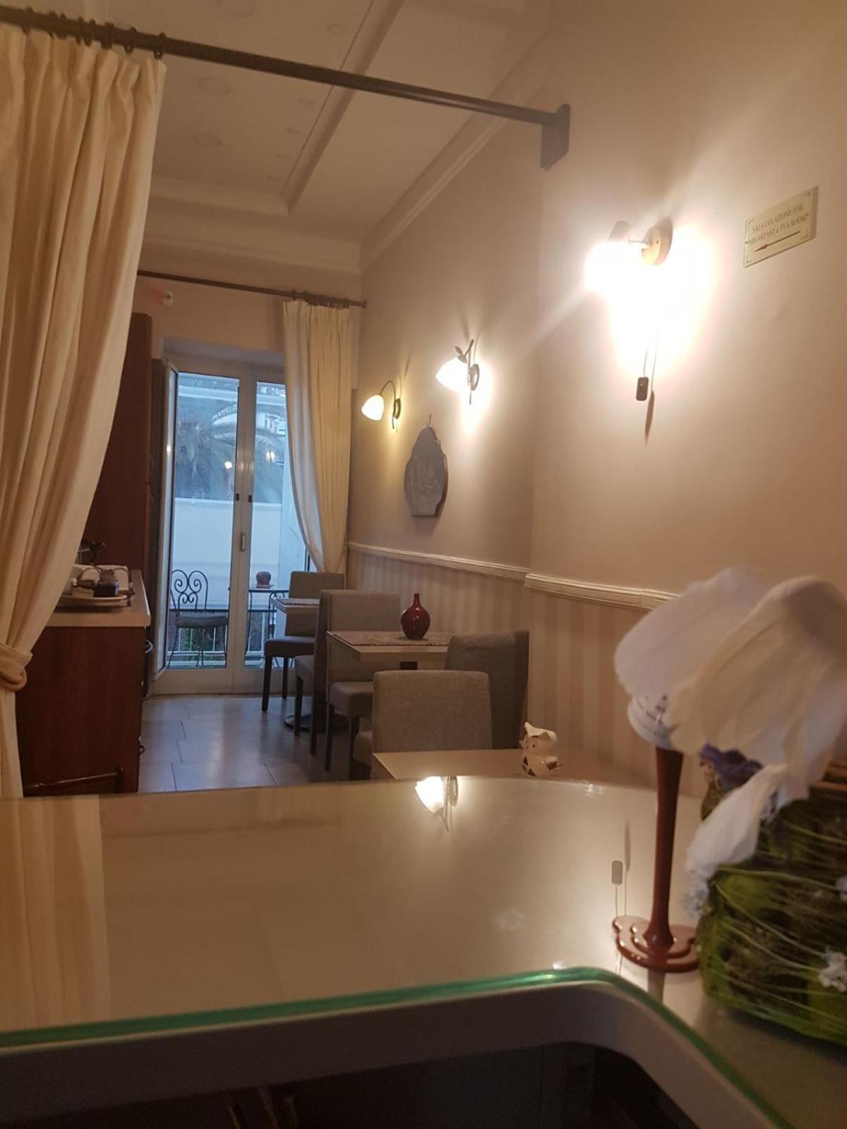 B&B La Dimora Di Nettuno Νάπολη Εξωτερικό φωτογραφία