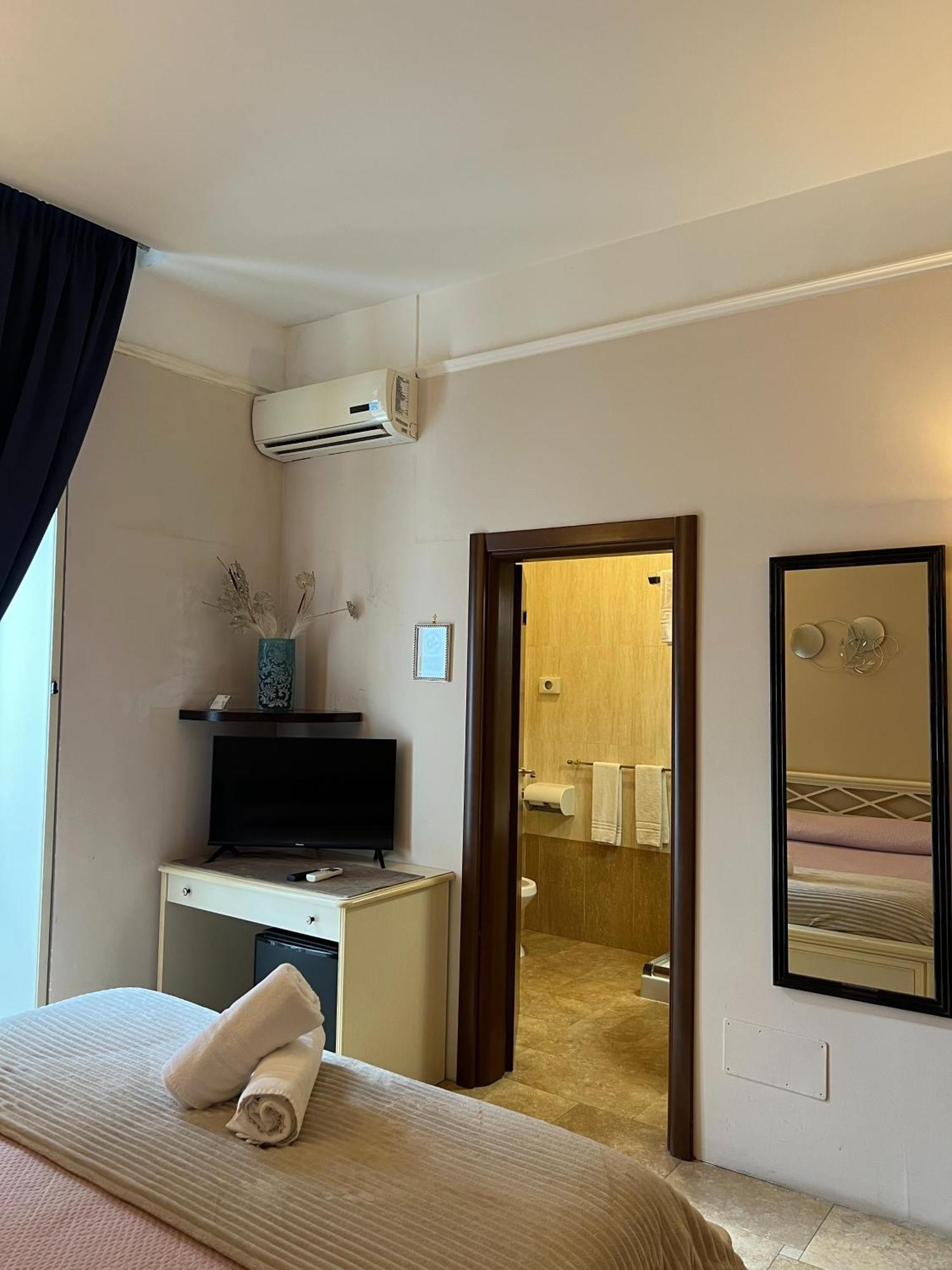 B&B La Dimora Di Nettuno Νάπολη Εξωτερικό φωτογραφία