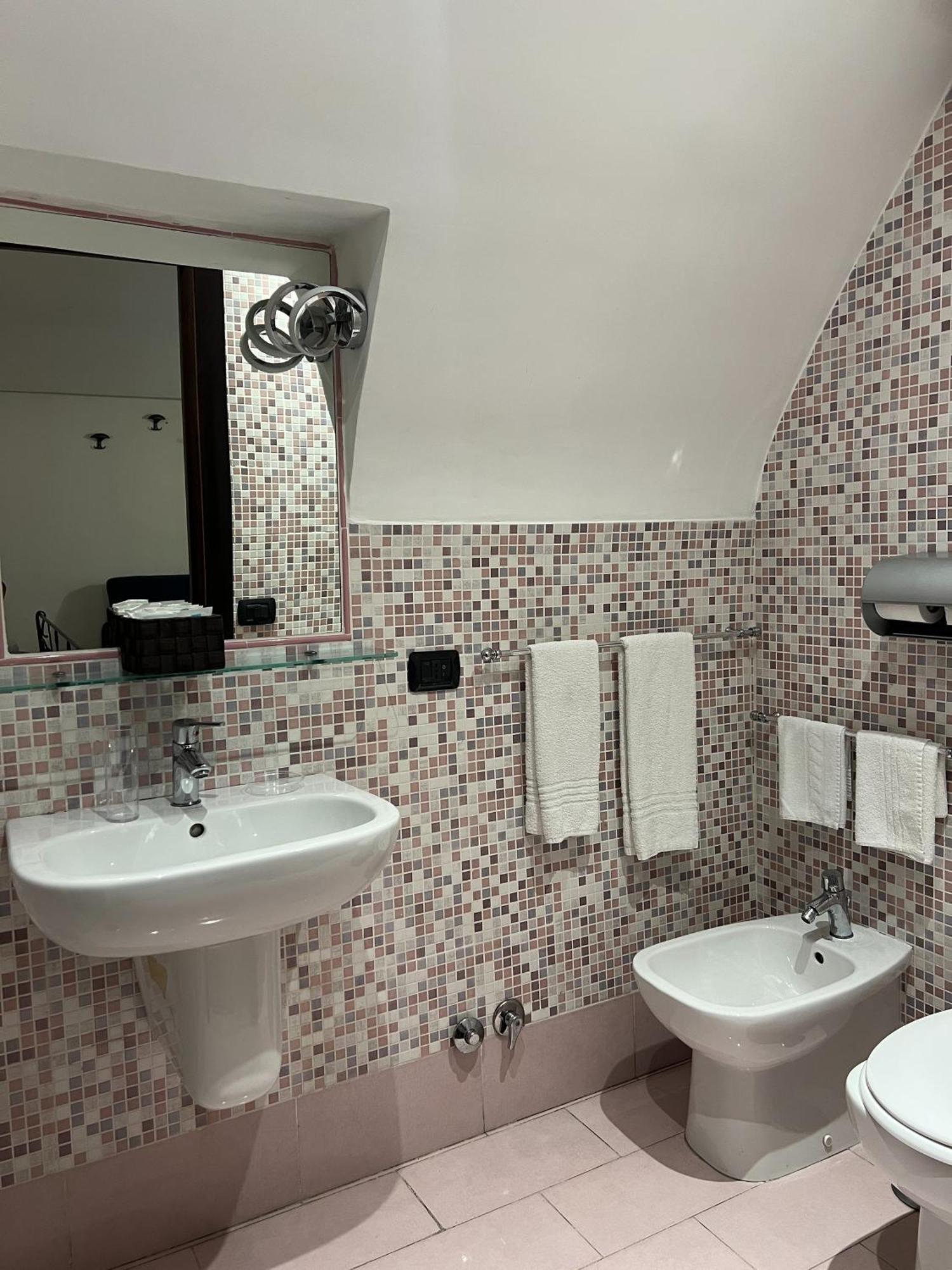 B&B La Dimora Di Nettuno Νάπολη Εξωτερικό φωτογραφία